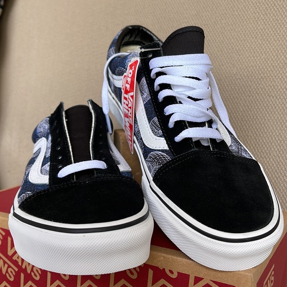 Vans Old Skool Wireframe Skulls Black / True White MEN`S - Picture 9 of 16